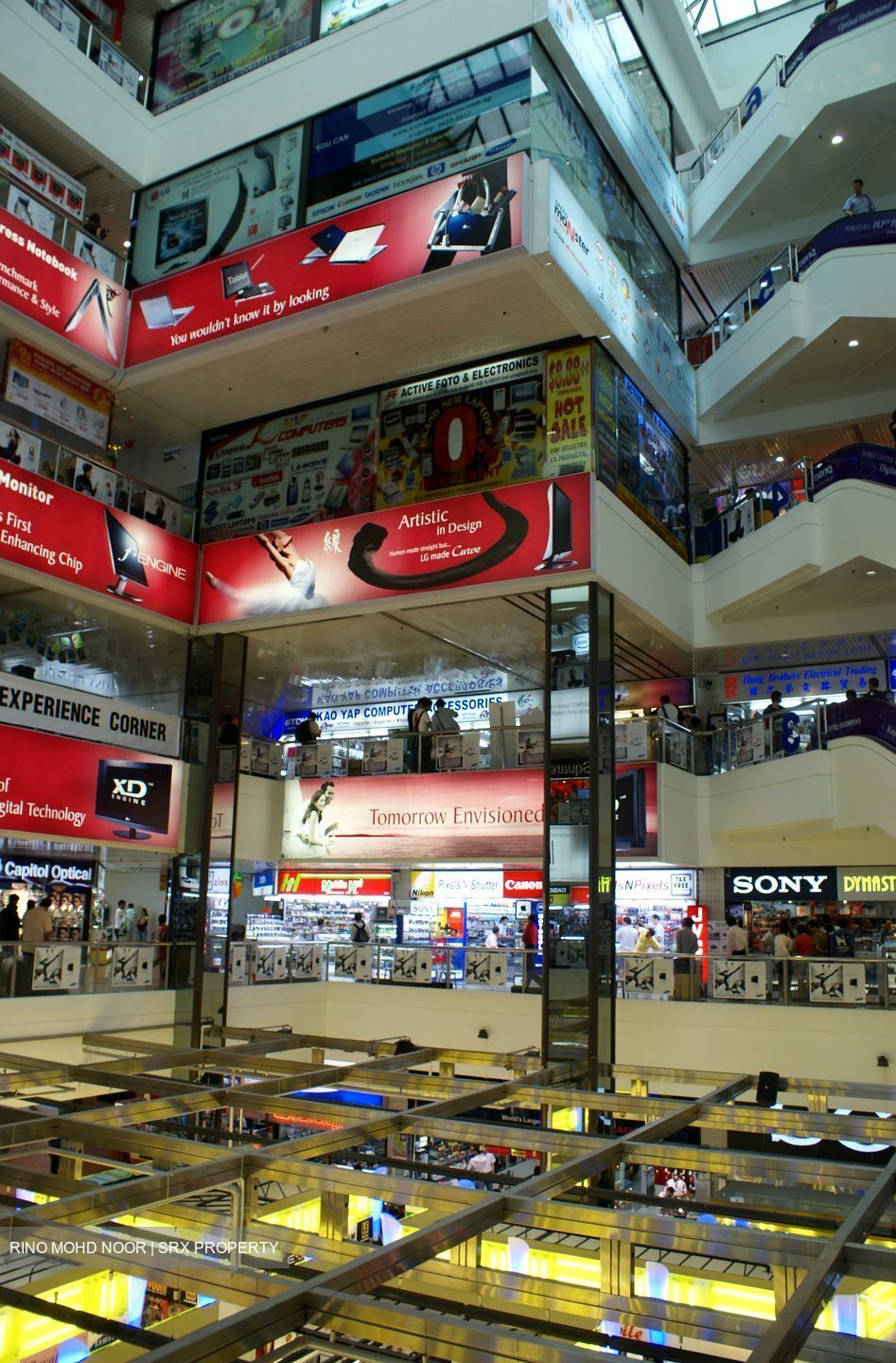 Sim Lim Square (D7), Shop House #517132371
